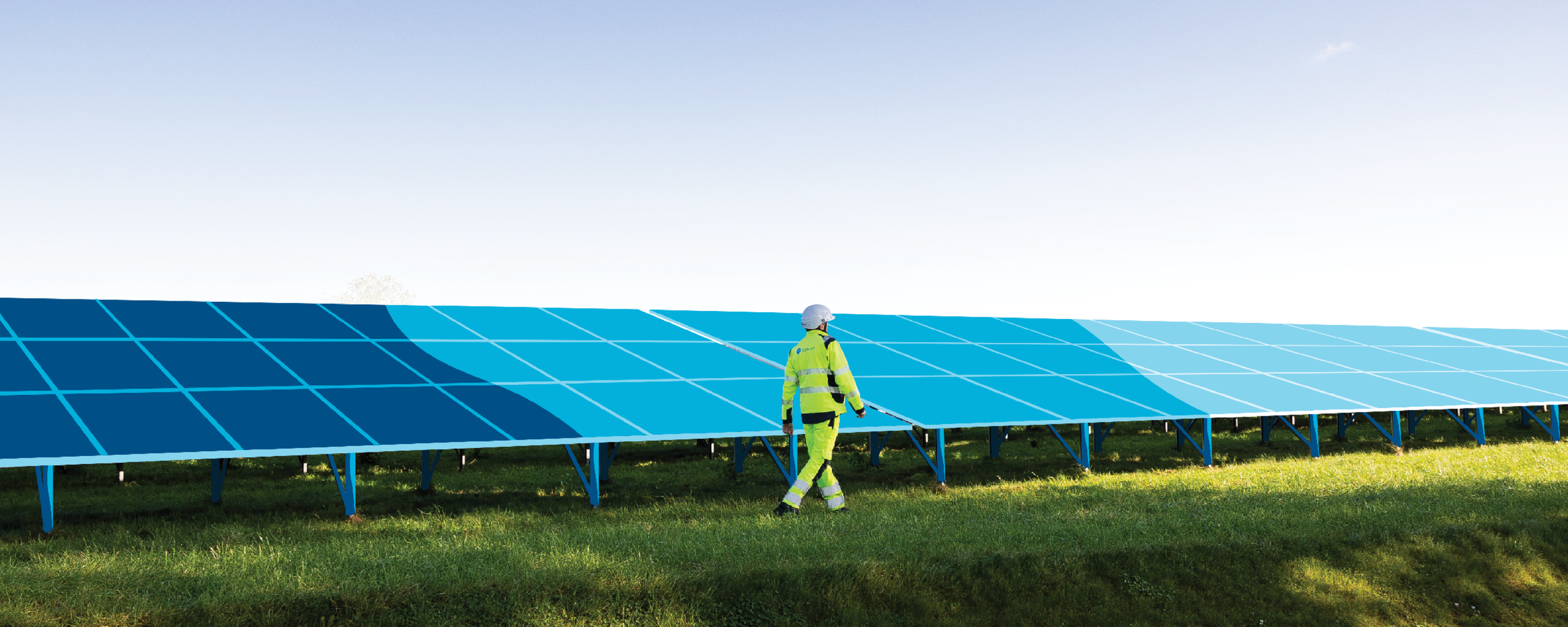 Homem caminhando em um parque solar